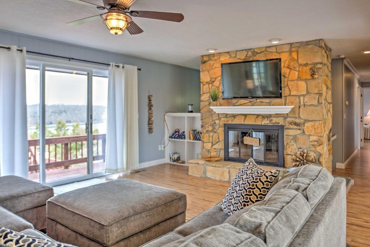 Monticello Home With Multi-Level Deck On 2 Acres! Luaran gambar
